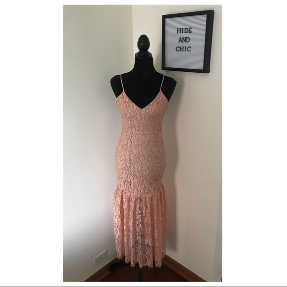 NBD LACE FLARE HEM MIDI SLIP DRESS - Picture 2 of 7